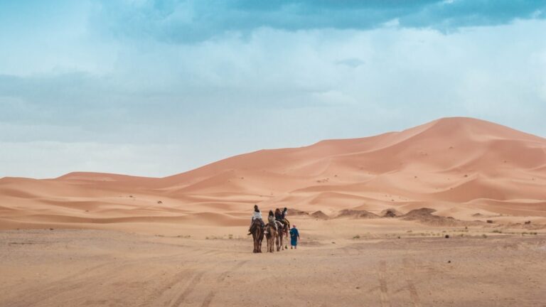 Top 5 Private Sahara Desert Family Experiences: Ultimate Guide