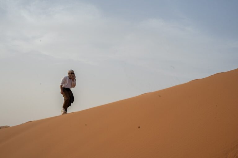Ultimate Guide: Sandboarding in Morocco with Teenagers 2026