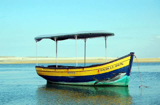 Oualidia Boat Trips: Lagoon Views, Oyster Parks, Birds, and Seafood